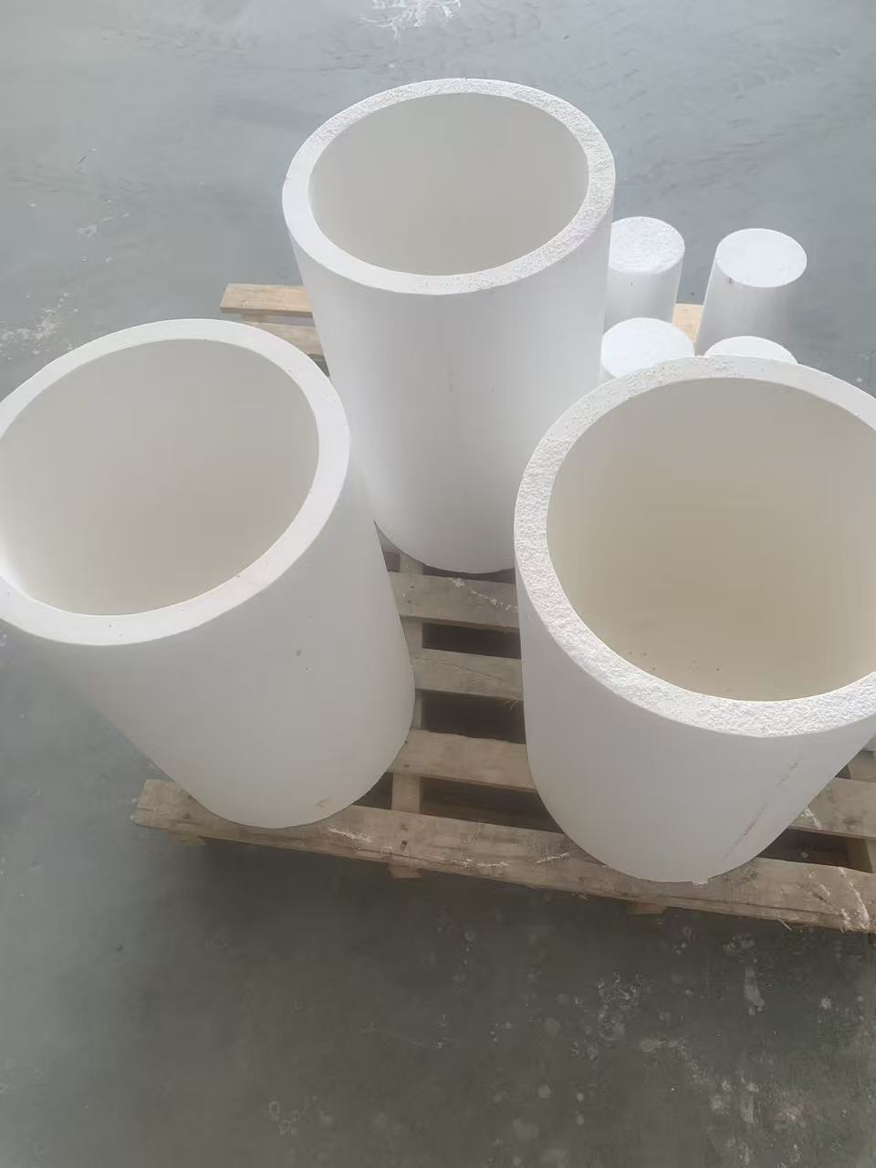 刚玉坩埚
